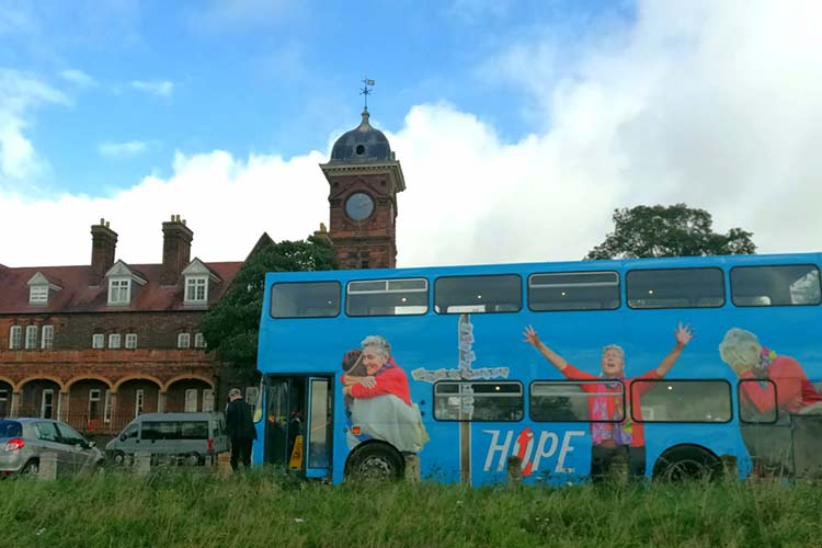 hope-bus-750